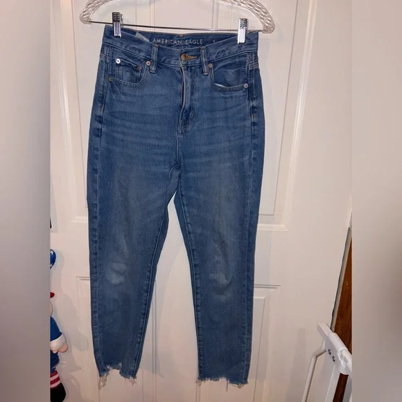 American Eagle Outfitters High Rise Blue Jeans - Picture 1 of 3